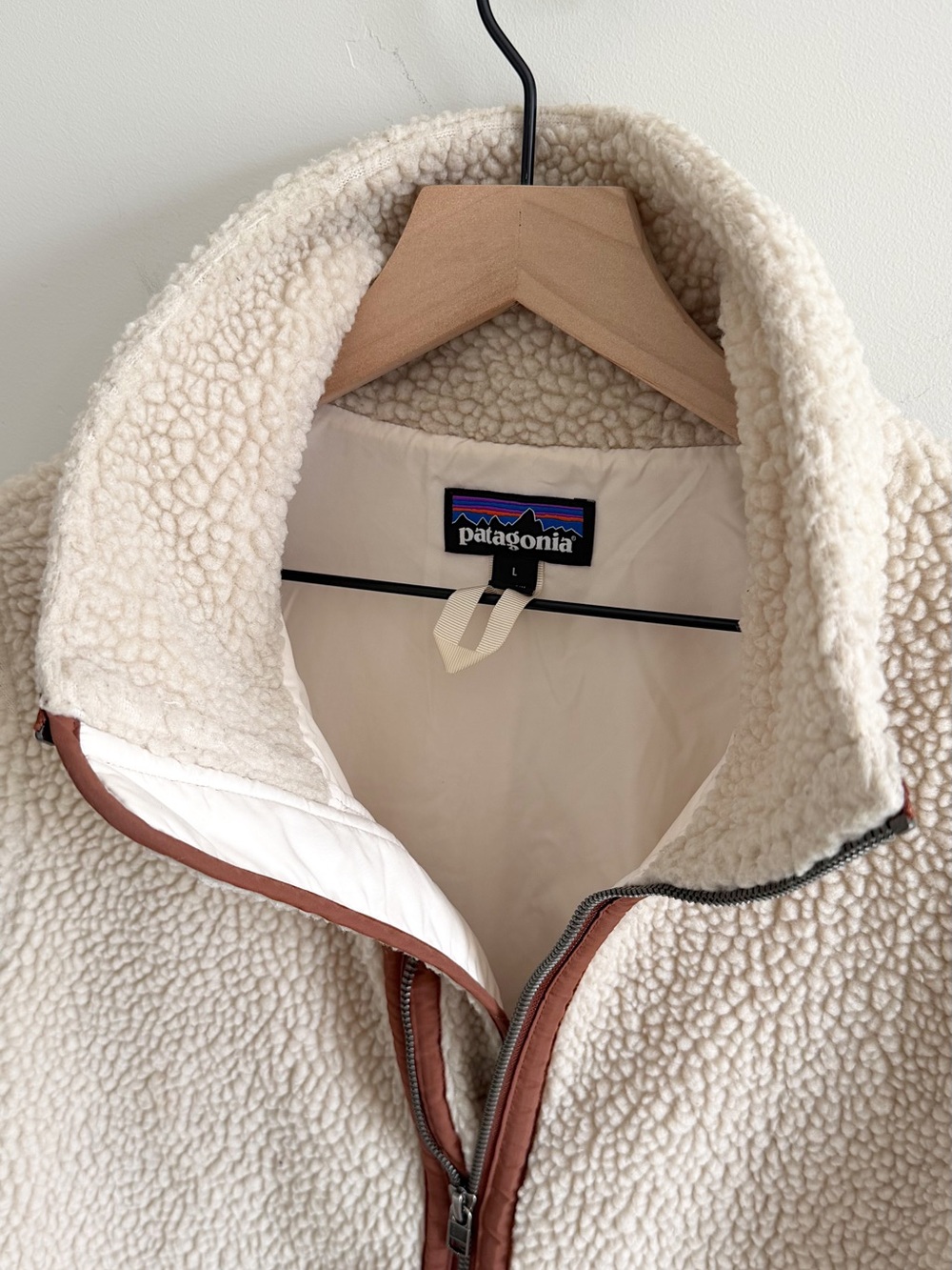Patagonia Divided Sky Sherpa Fleece Zip Up Jacket in Natural - Picture 7 of 9